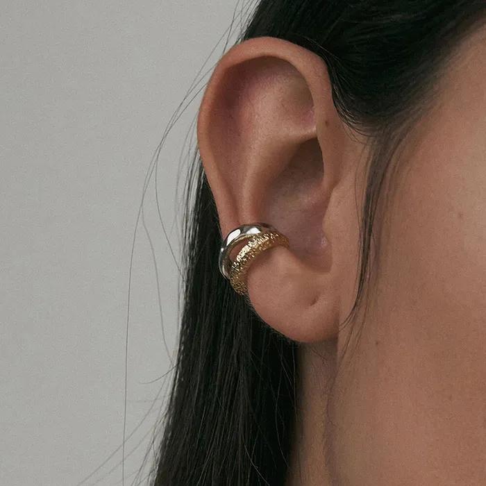 Texture M_Earcuff