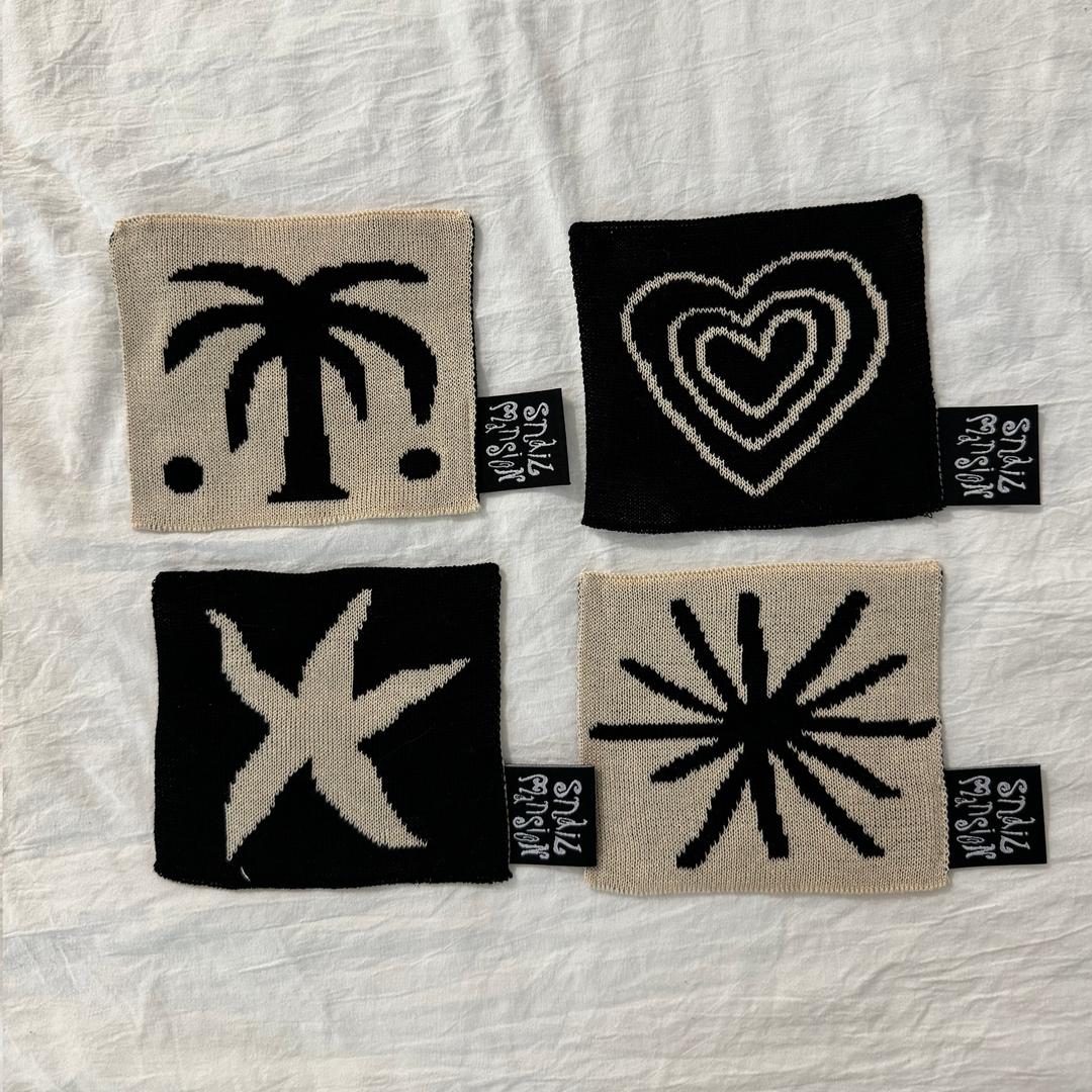 Doodle knit tea coaster