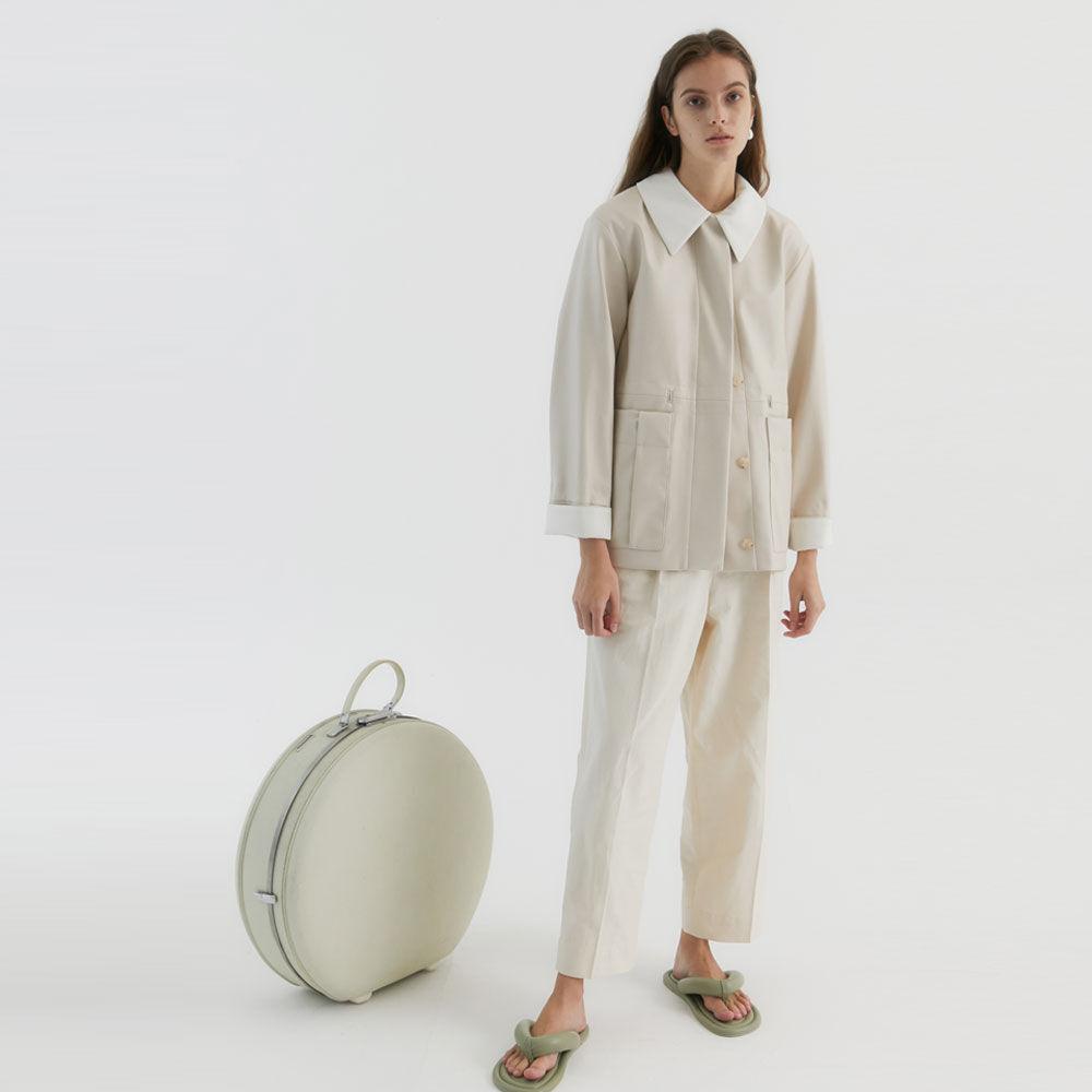 Holmes Detachable-collar Eco-leather Jacket_Cream