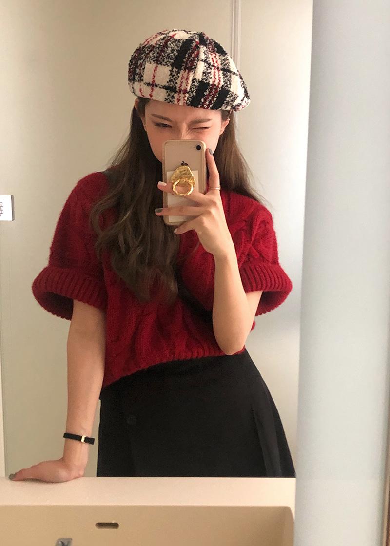 캐롤 하프 스웨터