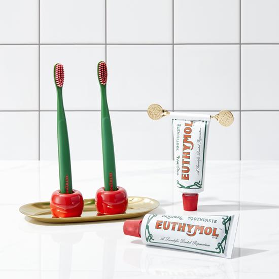 [영국 명품 오랄케어]유시몰 골드 세트_치약3개+칫솔2개+홀더2개+스퀴저+트레이+선물박스