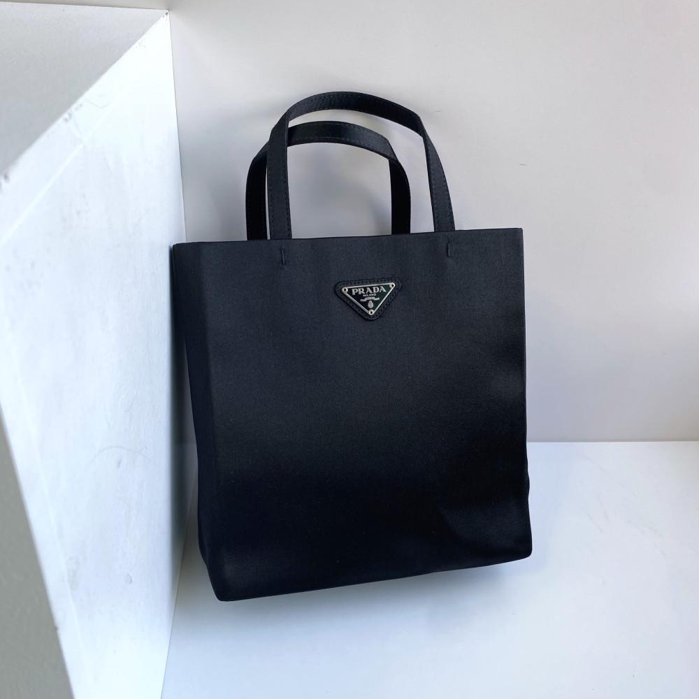 [중고] Prada (미사용 전시품) 프라다 빈티지 새틴 초미니 토트백 핸드백 미니백 데일리백 빈티지백 블랙 검정 가방 명품