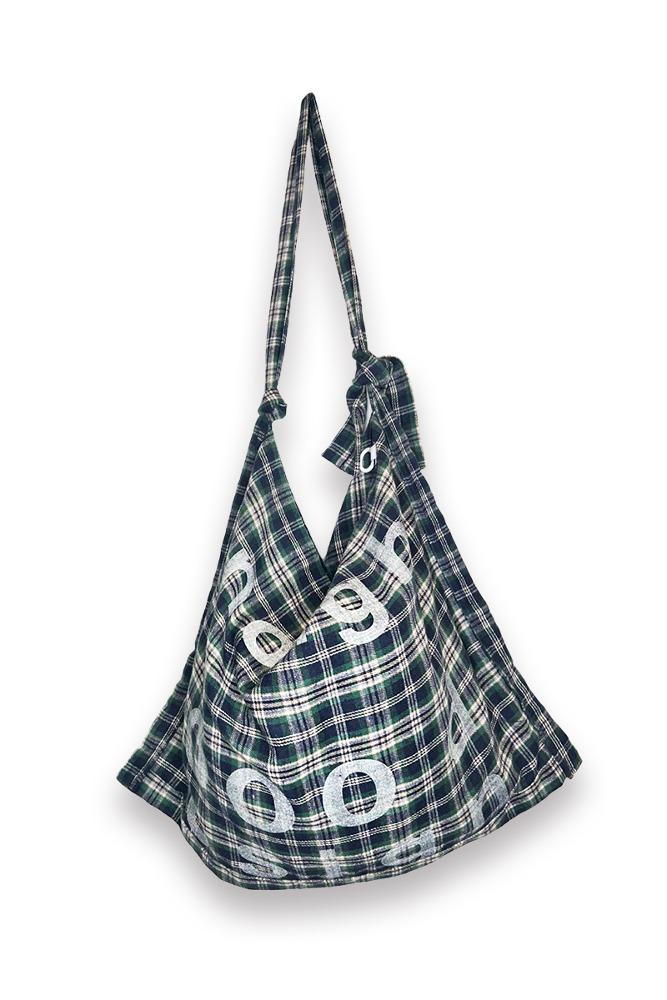 [nought] 000 Design Check Tie Bag  / Navy