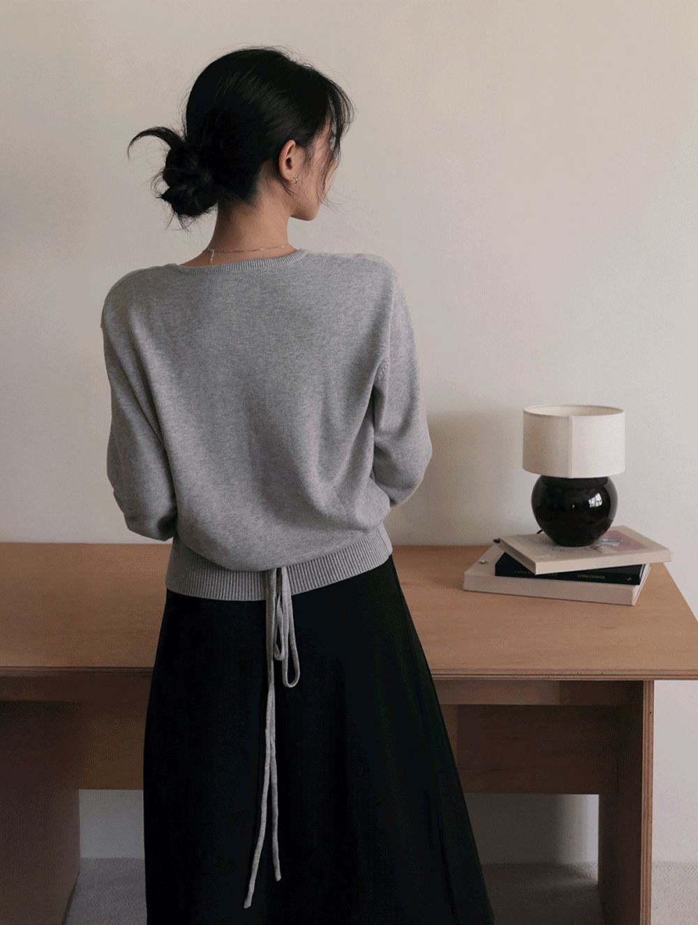 오브이베브 String V-neck knitwear가을/봄/간절기/브이넥/v넥/니트/스트링/기본/정핏/슬림핏/하객룩/출근룩