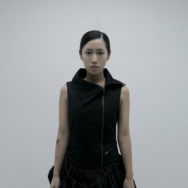 HIGHNECK UNBALANCED DRESS, BLACK