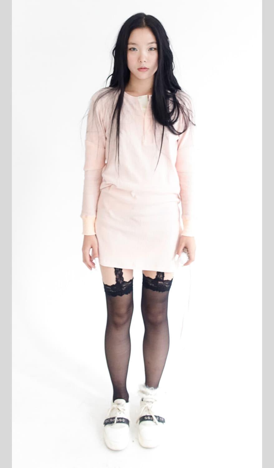 샵페어리 eyelet padded hug top 원피스 티셔츠 | 후루츠패밀리
