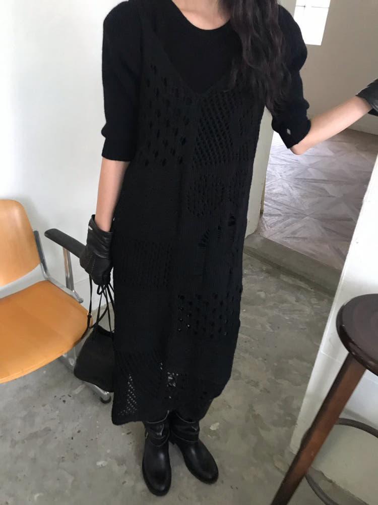 [단독진행 당일배송] 위아 올리비아 니트 원피스 크로쉐 펀칭 시스루 레이어드룩 포인트 나시 데이트 연말룩  이너프