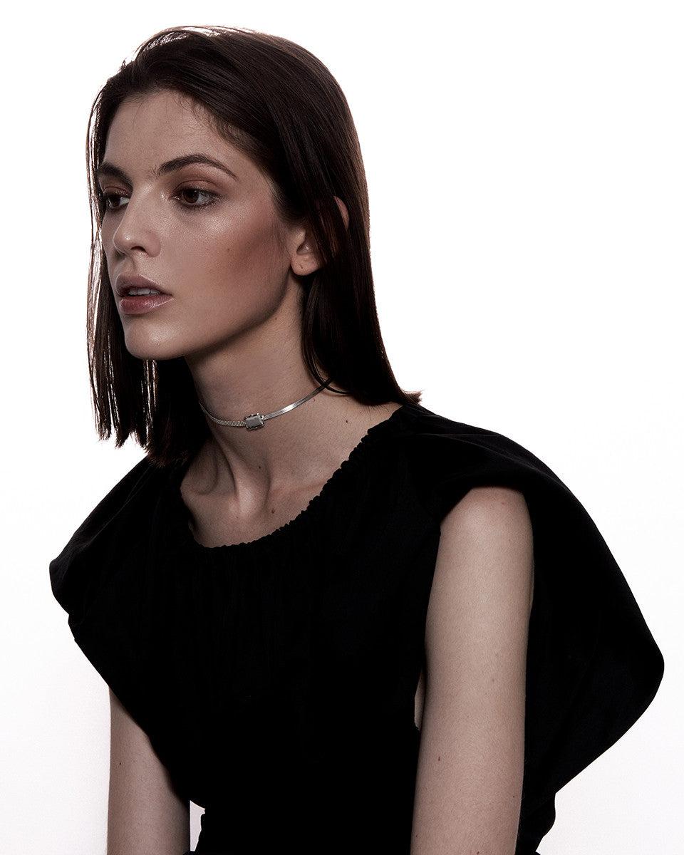 솔리드 초커 네크리스