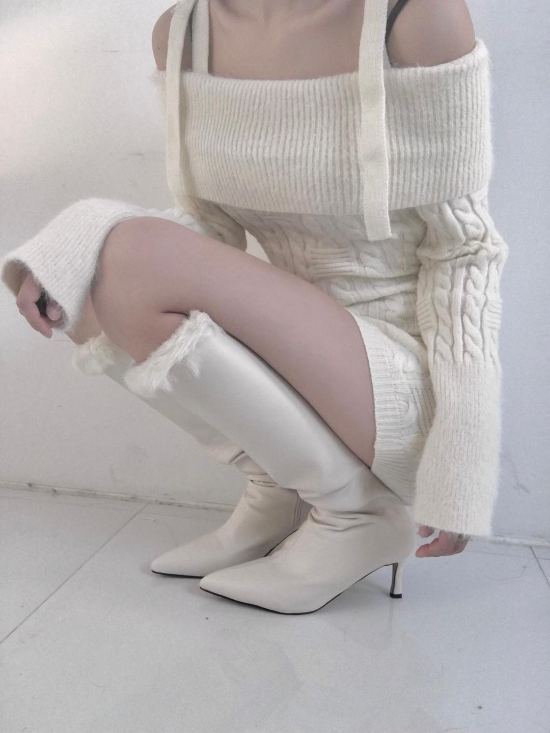 crush on her boots