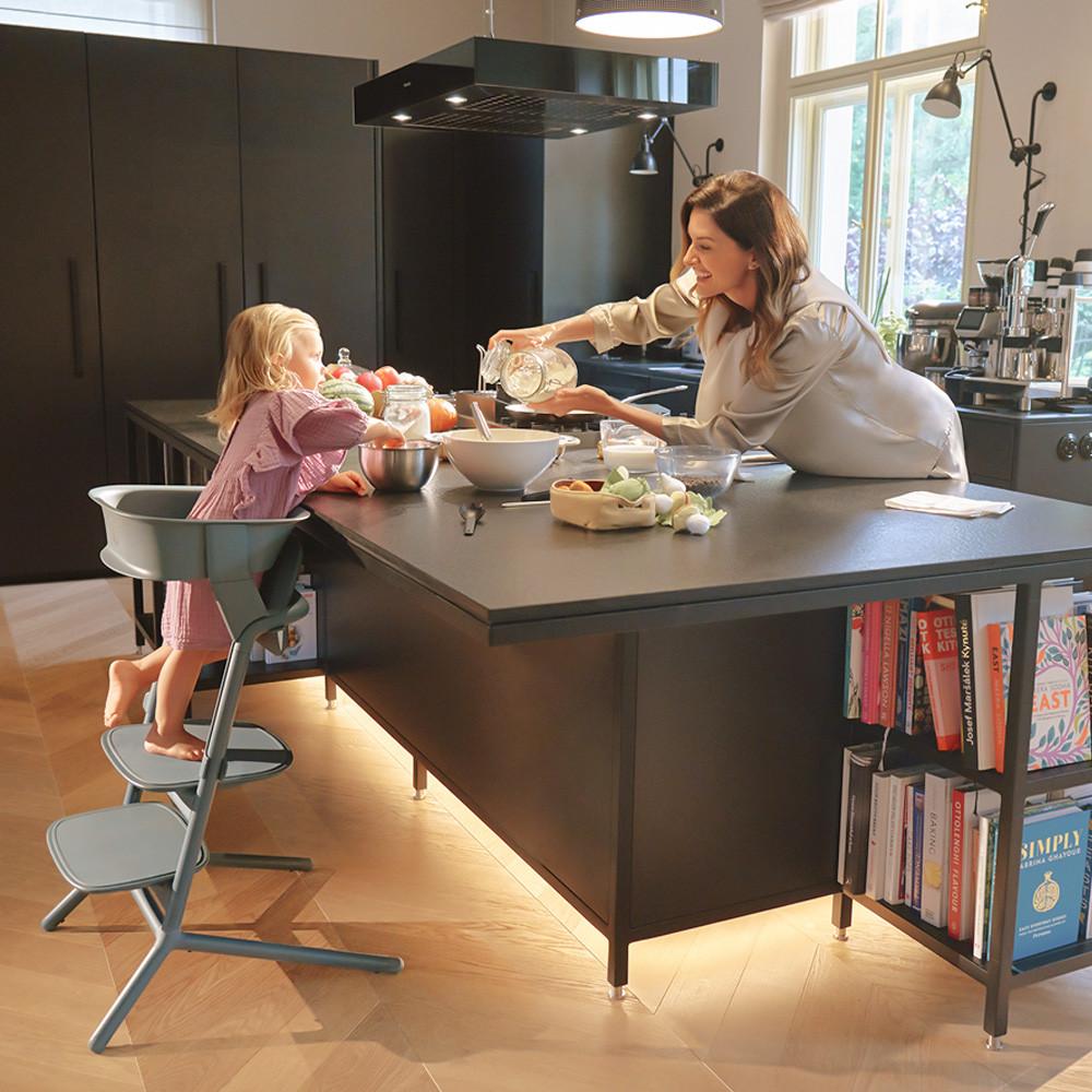 싸이벡스 러닝타워 레모 하이체어