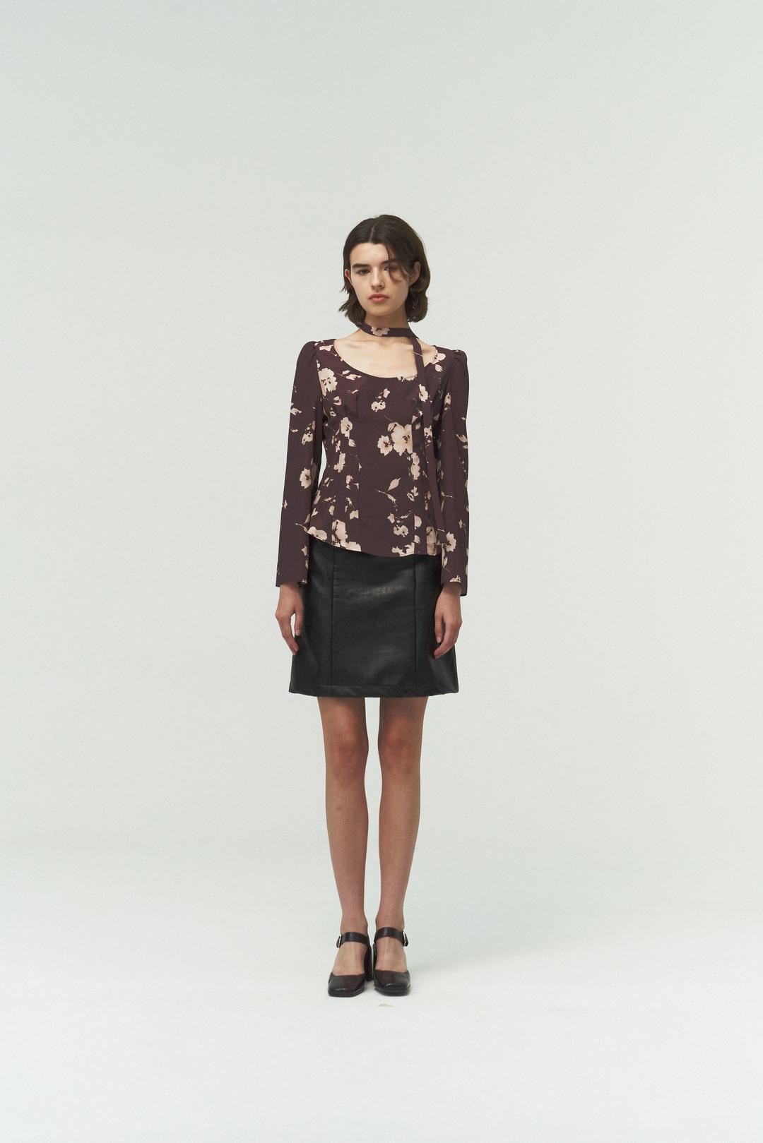 AMELIA PINTUCK BLOUSE / FLOWER