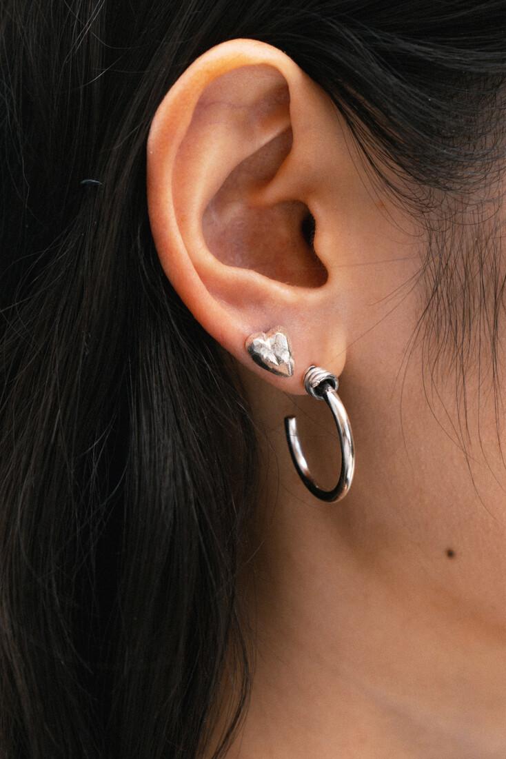Tiny love earring [silver]