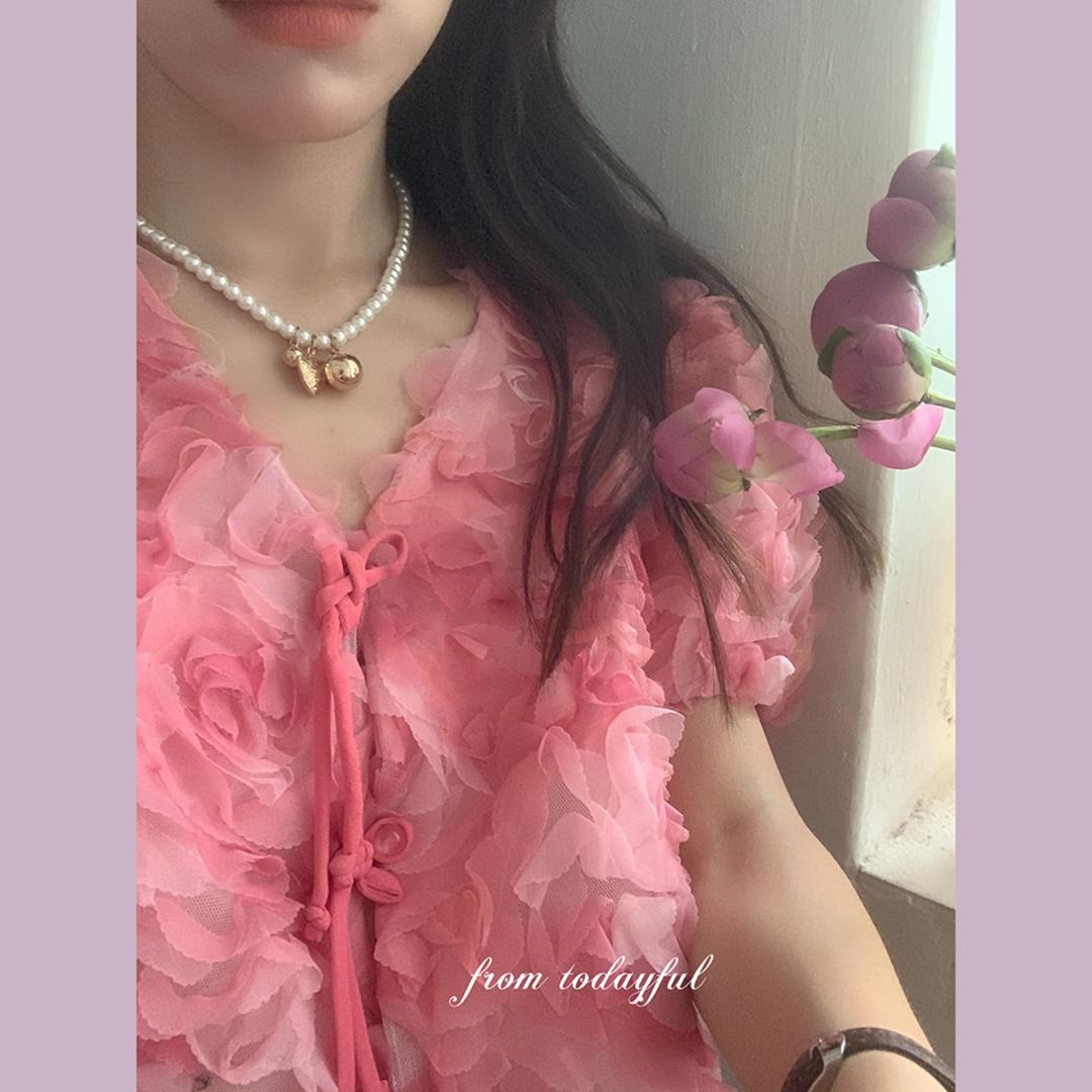 [예약주문]입체로즈 스트링 블라우스