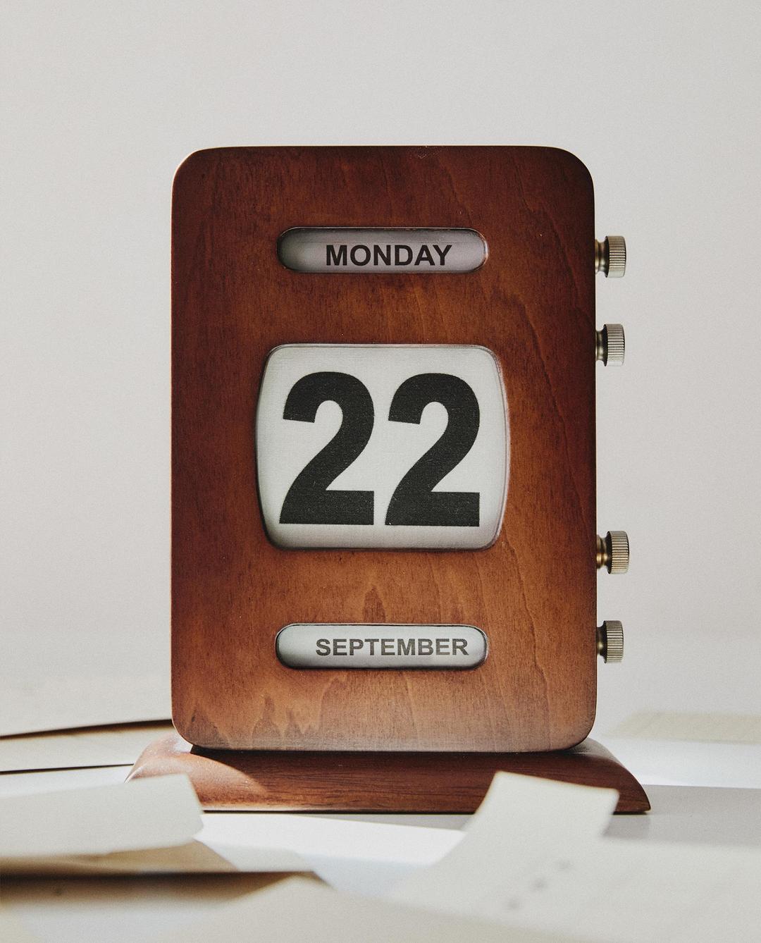 수동 탁상 달력