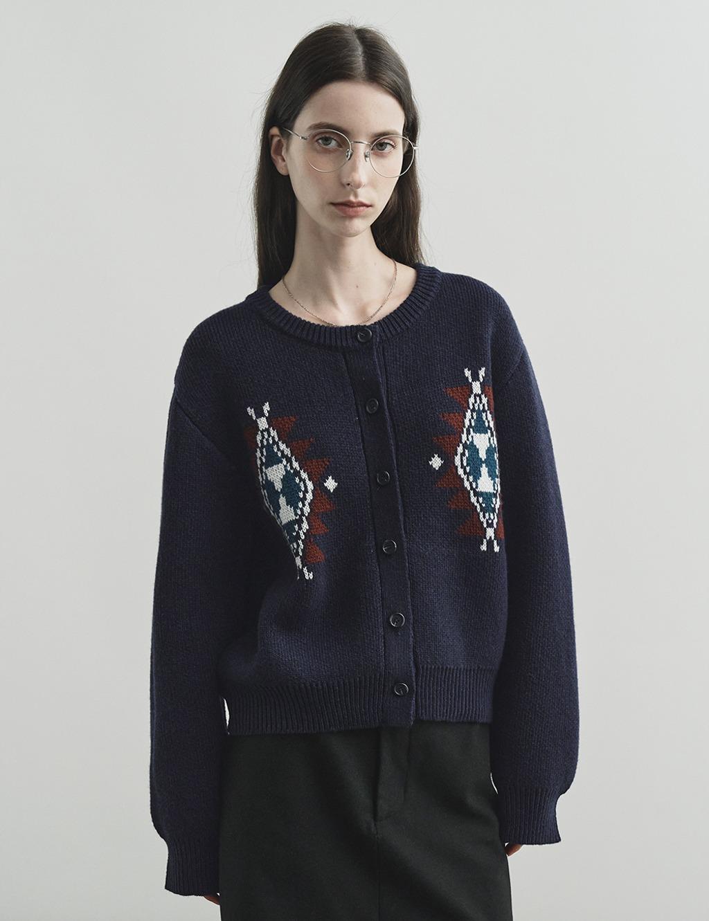 코위찬 버튼 가디건 네이비 MDCD028NAVY
