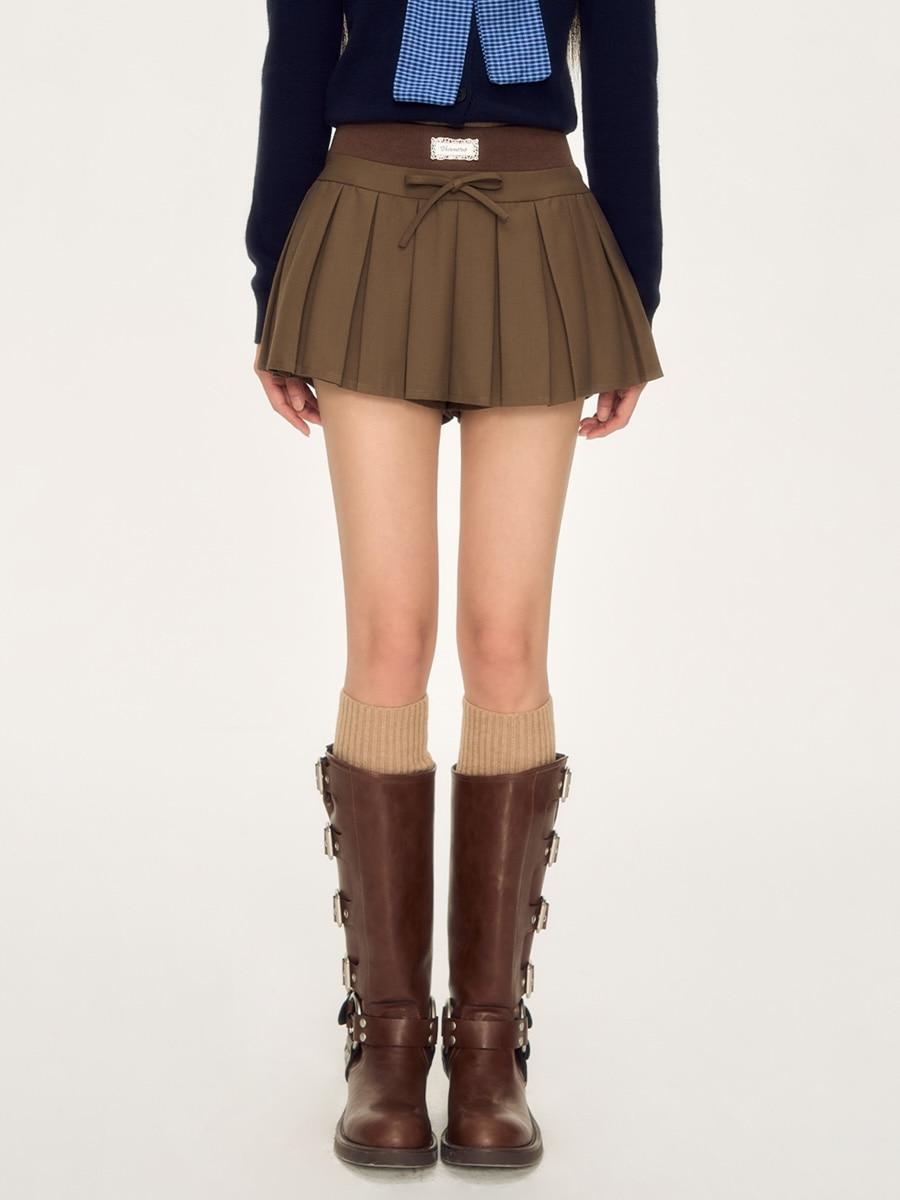 Weekendhub Classic Pleats Skirt