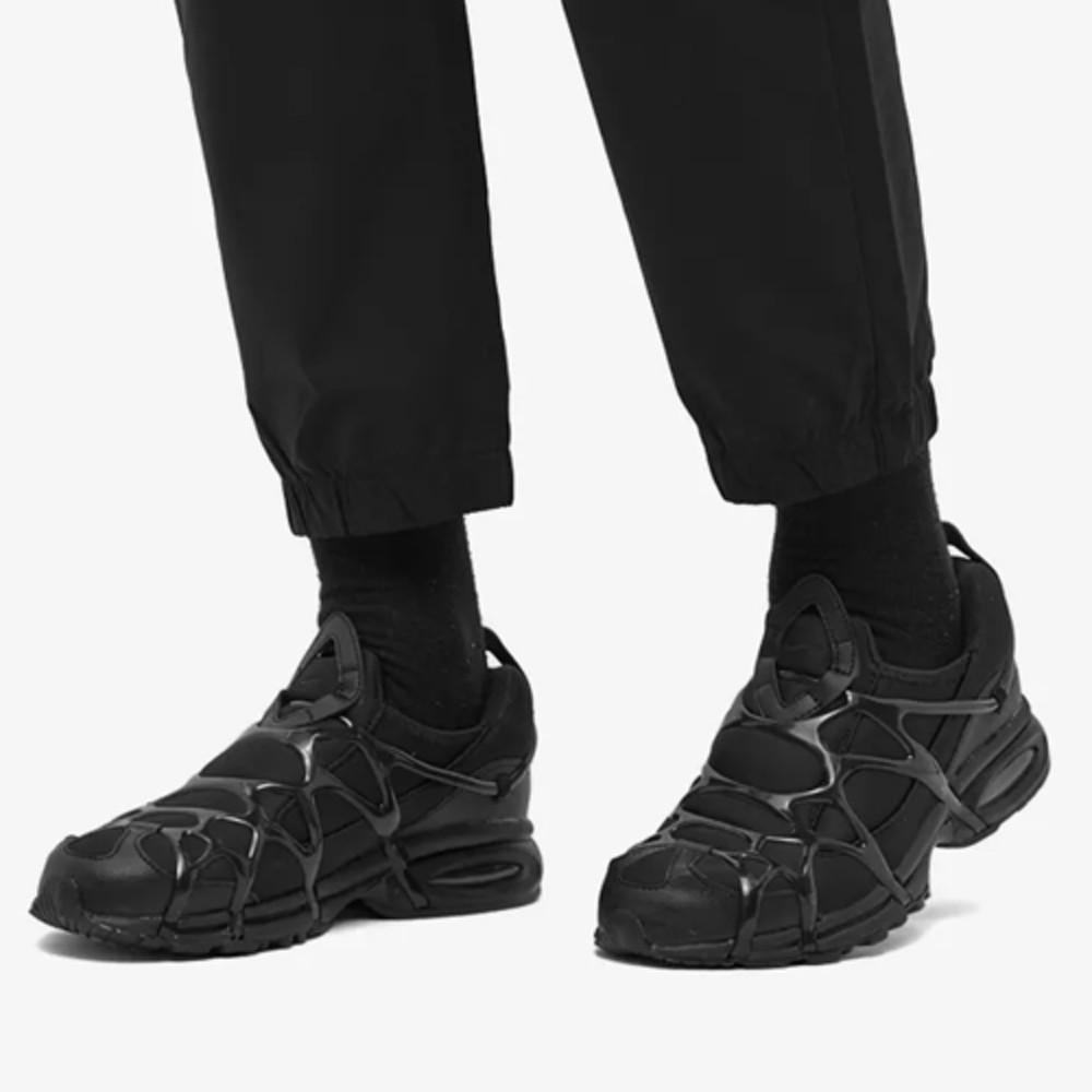 [해외]  나이키 에어 쿠키니 SE 올블랙 트리플 블랙 스니커즈 DV0659-001