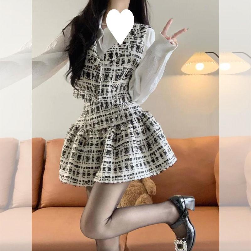 발란하고 깜찍한 미니 투피스(조끼 블라우스 스커트세트)