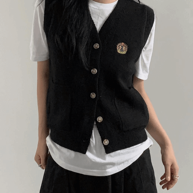 뉴진 자수 니트 베스트 5컬러