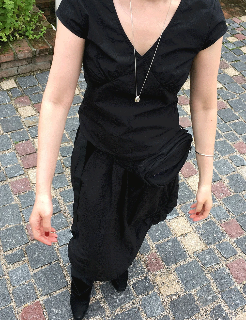 back open V-neck blouse(3color)