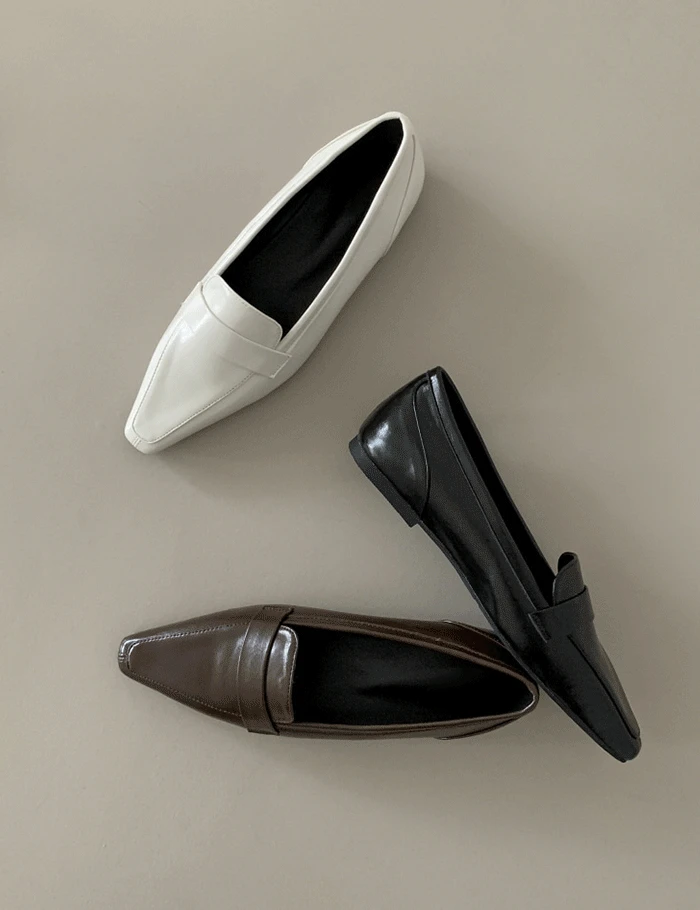 비커드 스틸레토 로퍼 (3color)