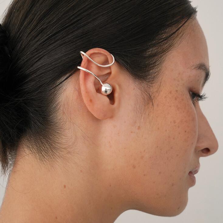 Curve Motion - Ear Cuff 05