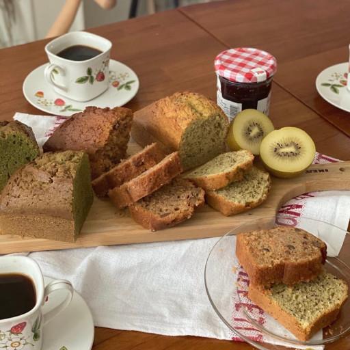 꾸덕하고 묵직한 파운드케이크 6종