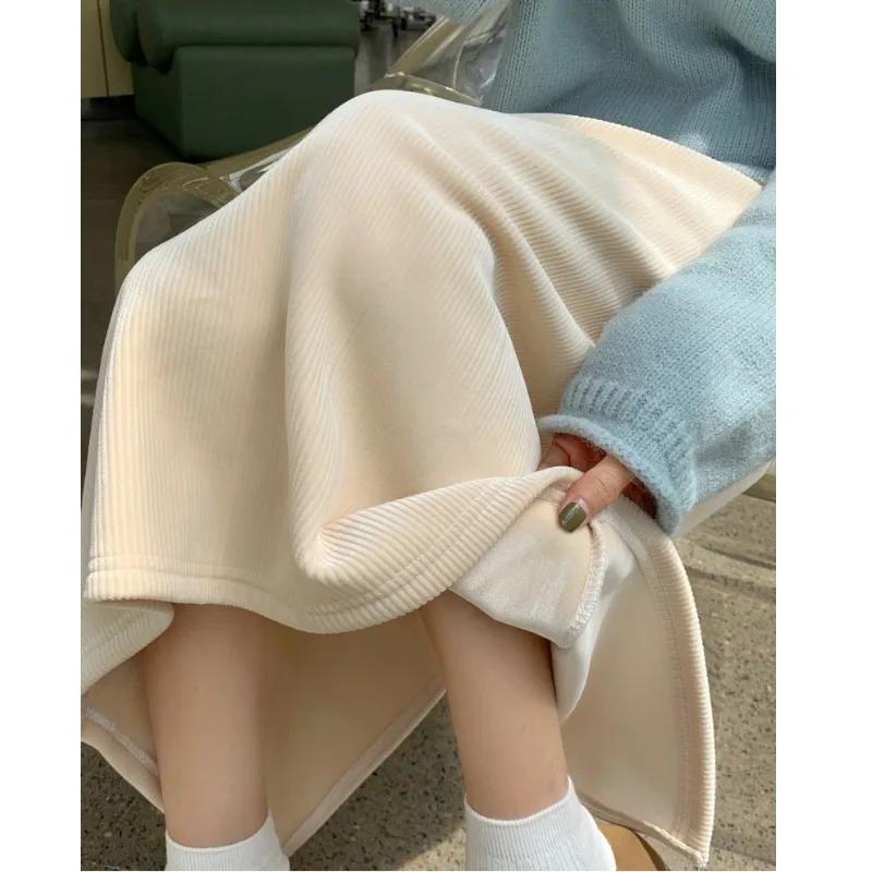 2023 가을과 겨울 벨벳 드레이프 기모 스커트 여성의 하이 웨이스트 스커트 스트레이트 백 슬릿 중간 길이 A 라인 스커트