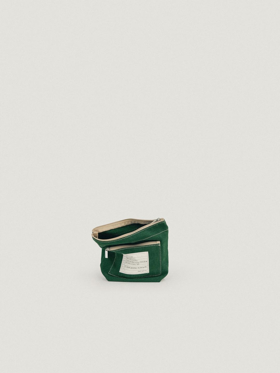 LETTER POCKET POUCH - GREEN