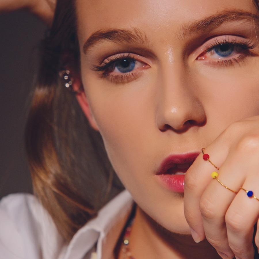 Rainbow biz ring