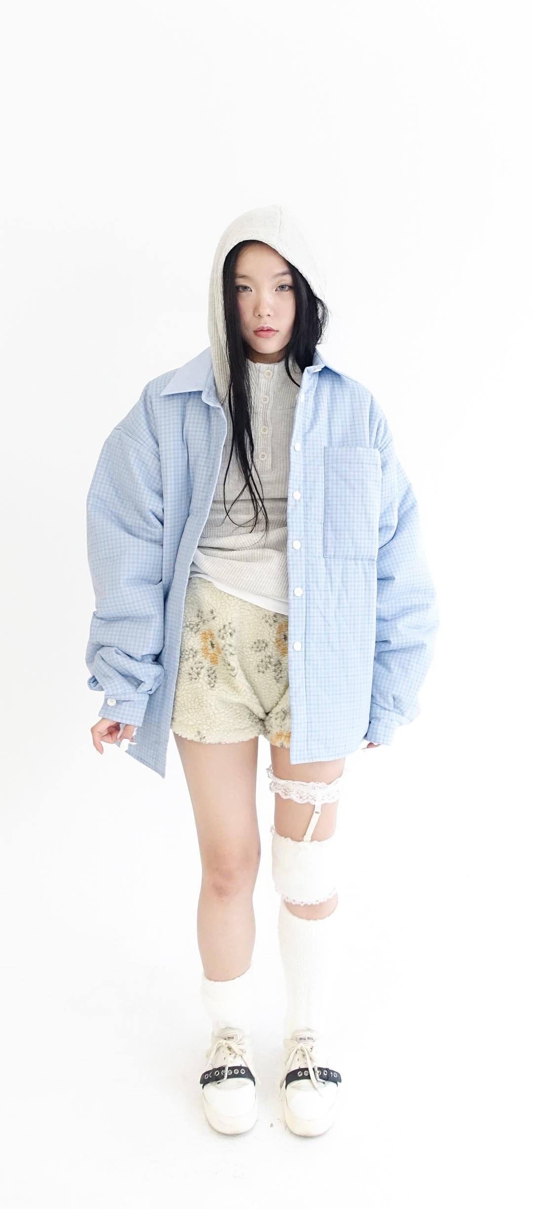 [fa.er.ie] padded cozy pattern shirt (blue)