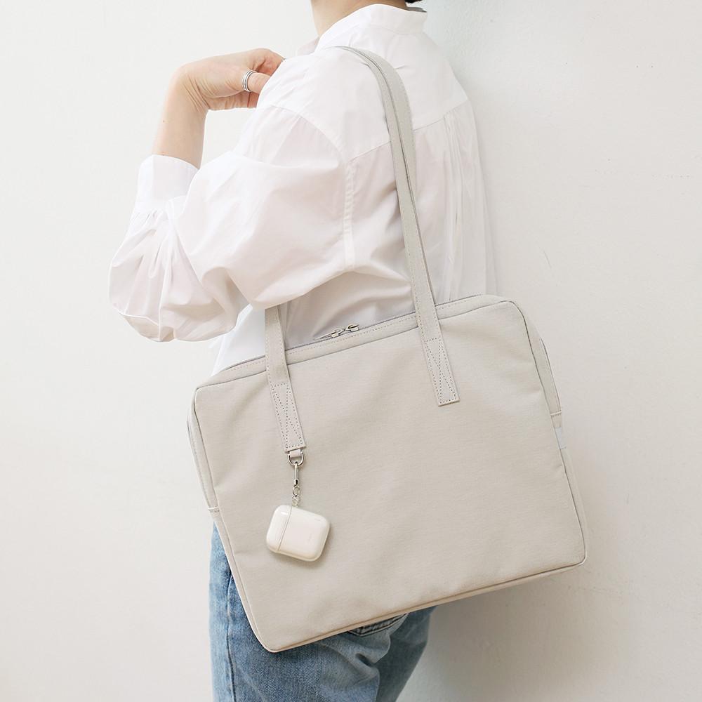 12.9인치 에센셜 아이패드 파우치 백