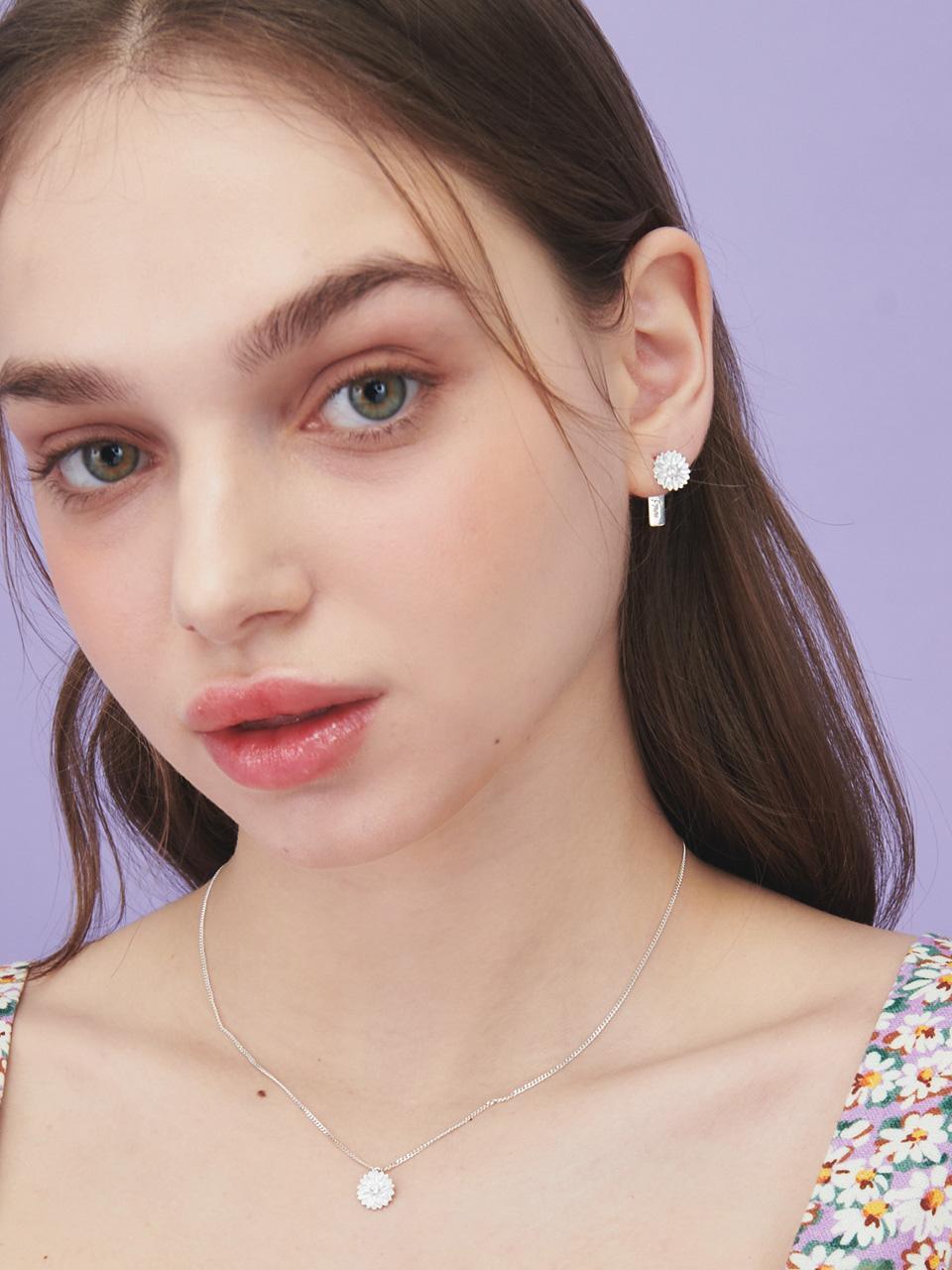 [silver925] 22S/S 피오니 프론트 백 실버 귀걸이 Ie250