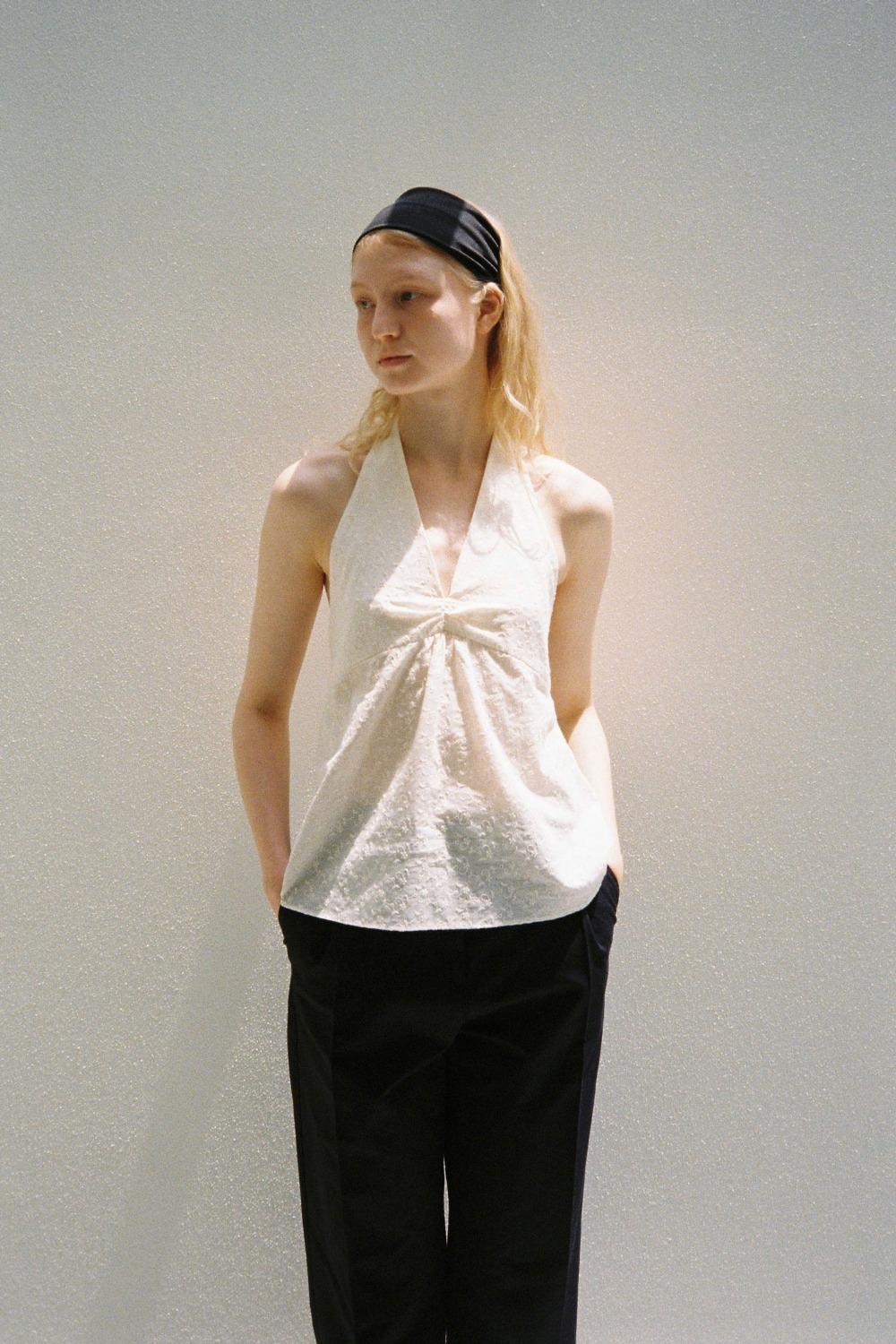 [2nd] Vino Halter Blouse (cream)