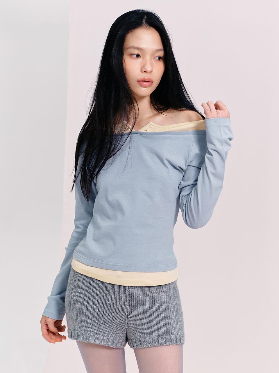 OFF-SHOULDER LAYERED T-SHIRT (LIGHT BLUE)