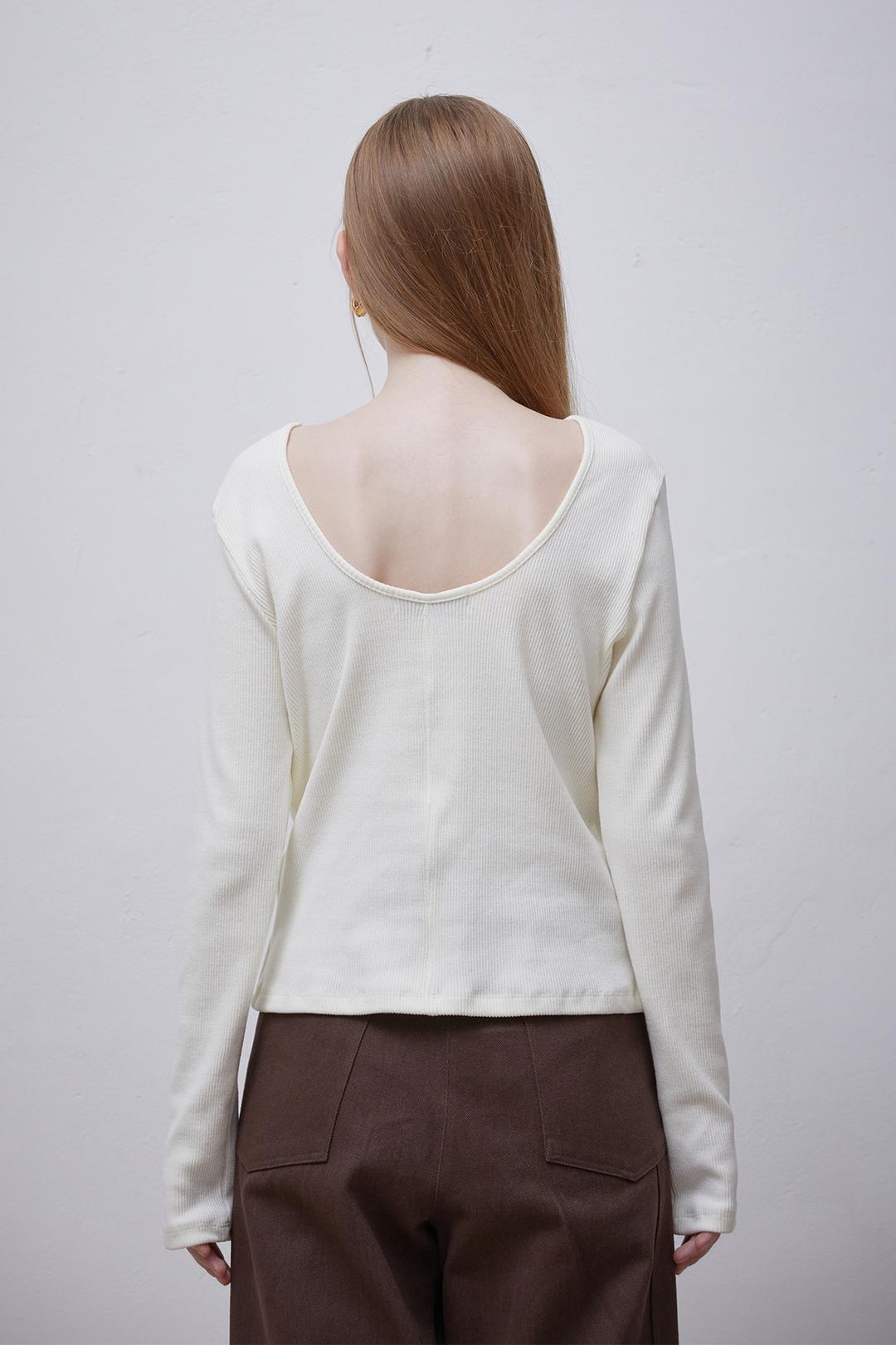 Round back knit t-shirts (Ivory)