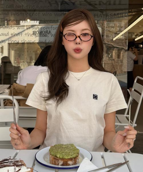 클래식 스몰 로고 반팔 티셔츠 리조트 아이보리