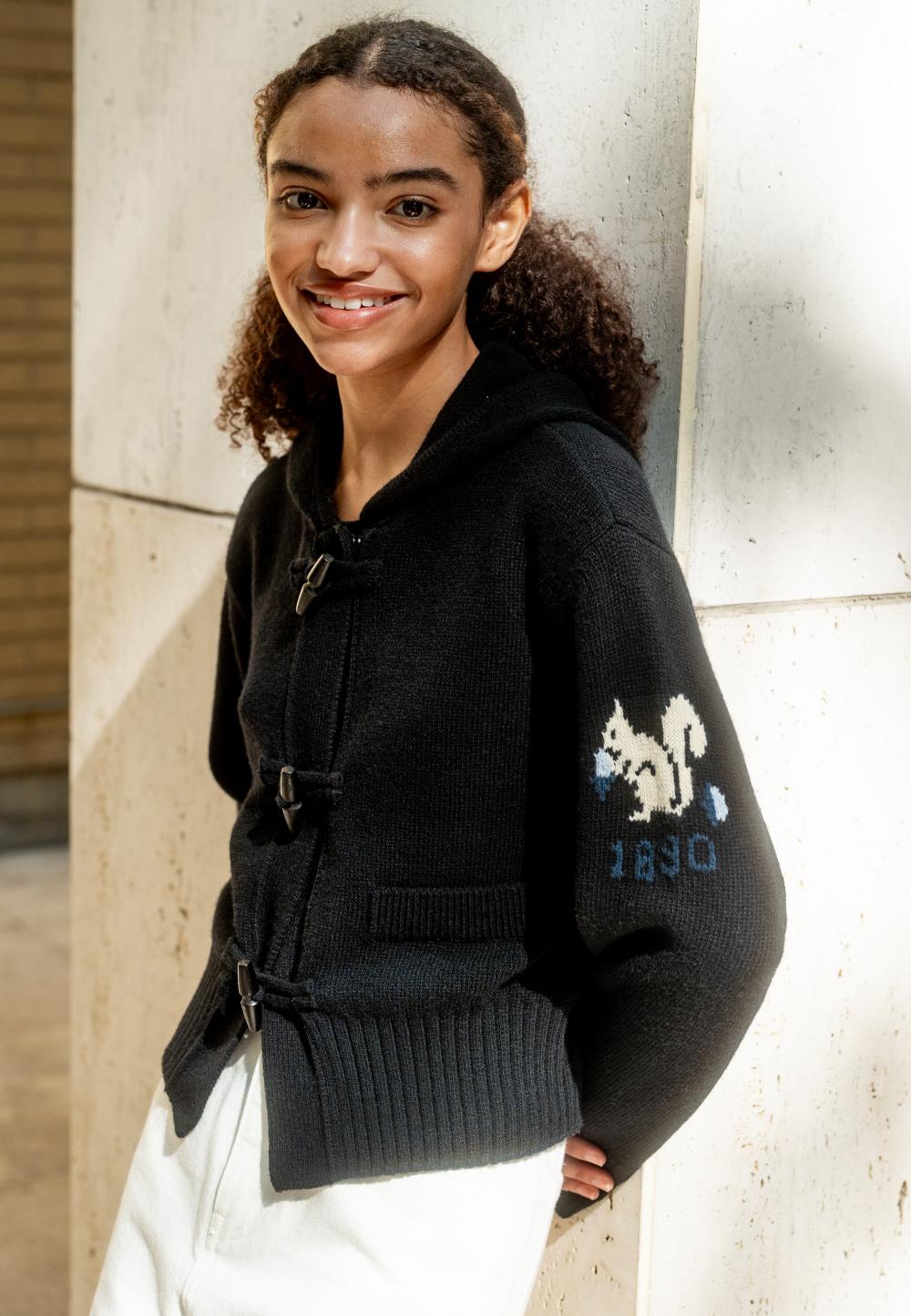 SQUIRREL HOODED DUFFLE CARDIGAN (BLACK)