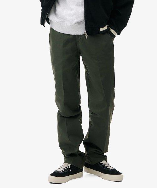 67 플렉스 트윌 슬림 스트레이트핏 팬츠 - 올리브 그린