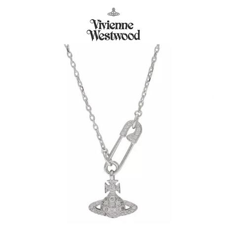 <착용샷> 비비안웨스트우드 루크리스 목걸이 PIN ORB 팬던트 VLTCJW001309 실버 체인