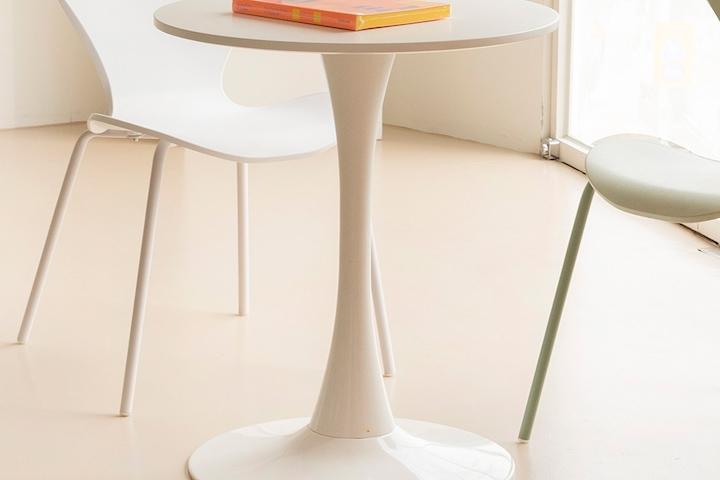 우주테이블 700 원형 카페 화이트 식탁