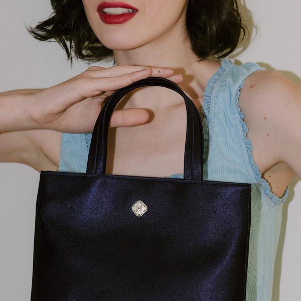 마리 실크 토트백_네이비