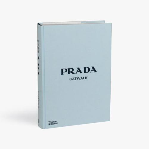 프라다 캣워크