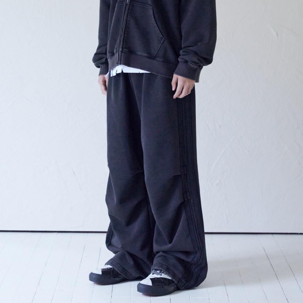 TRACK SWEAT PANTS (BLACK)