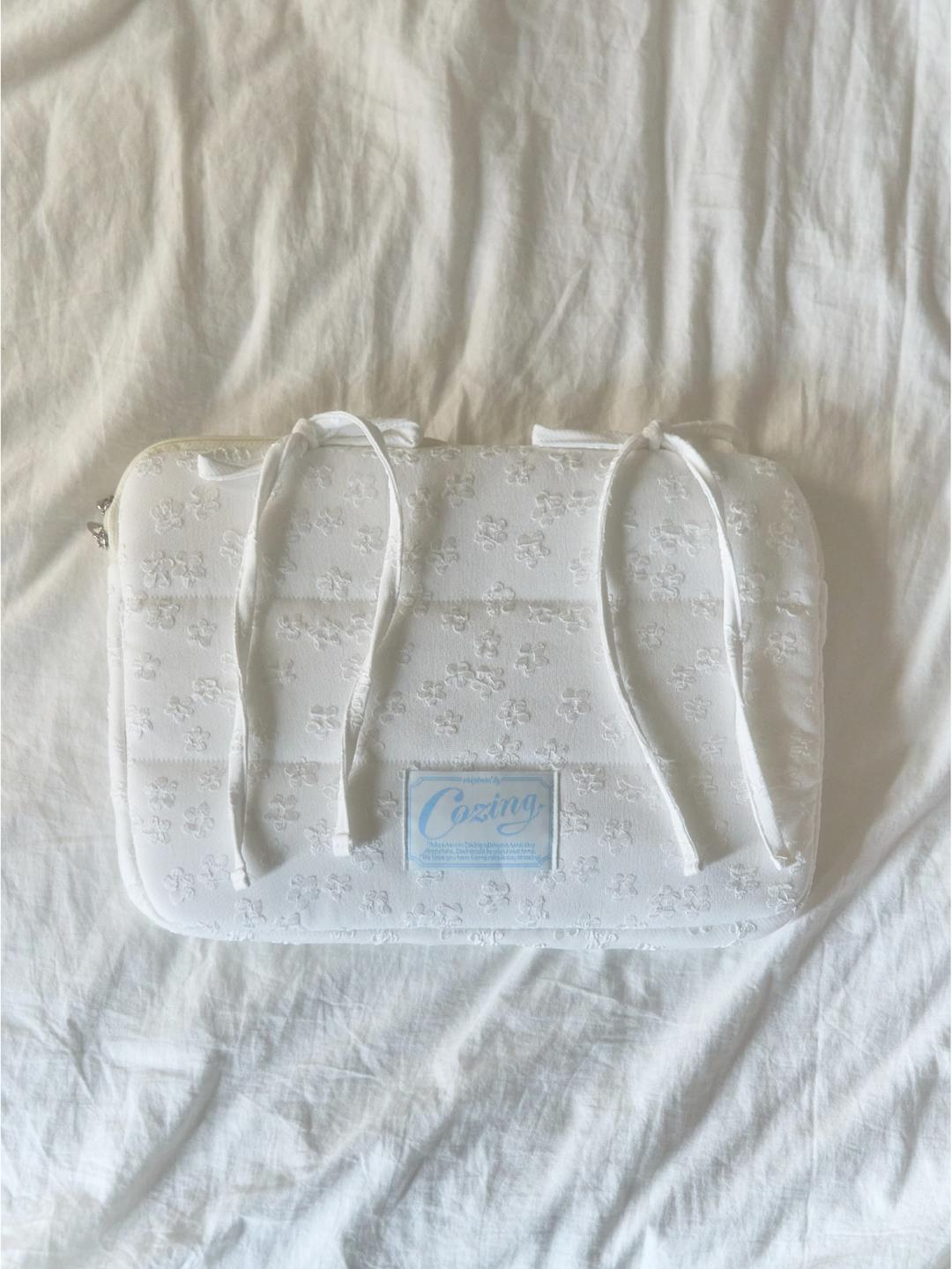 [예약배송 7/12] Bedding Notebook pouch_jacquard white