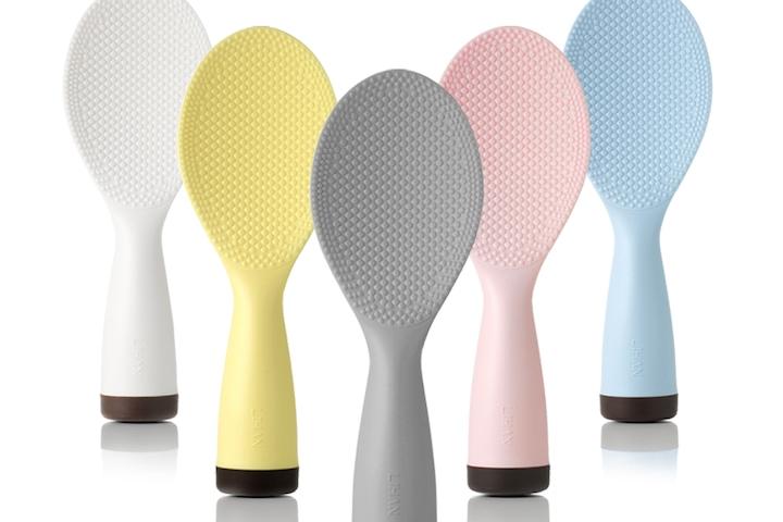 밥알이 붙지 않고 세워지는 오뚝이 롤리 주걱 (5color)