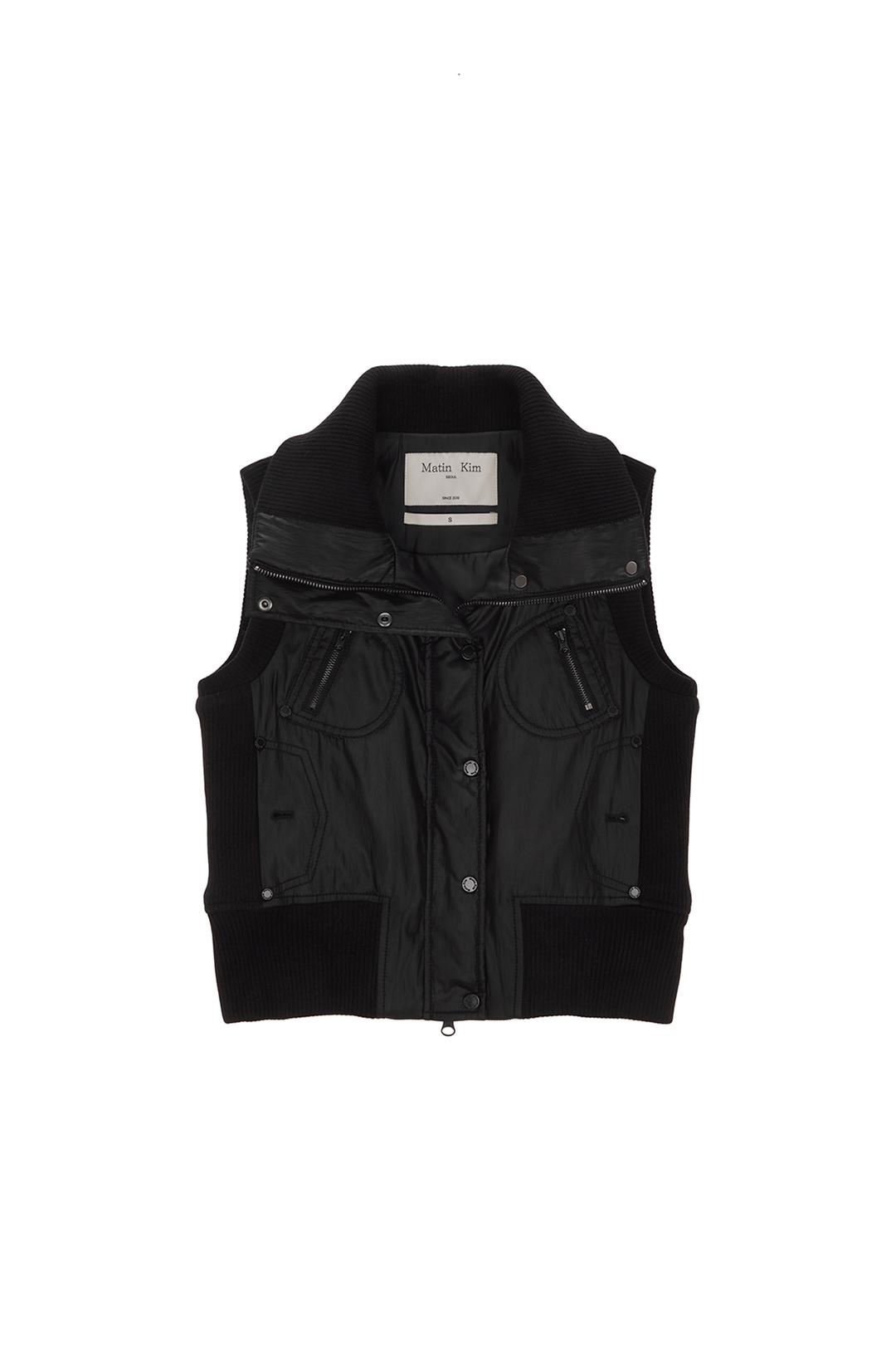 KNIT POINT HIGH NECK VEST JUMPER IN BLACK