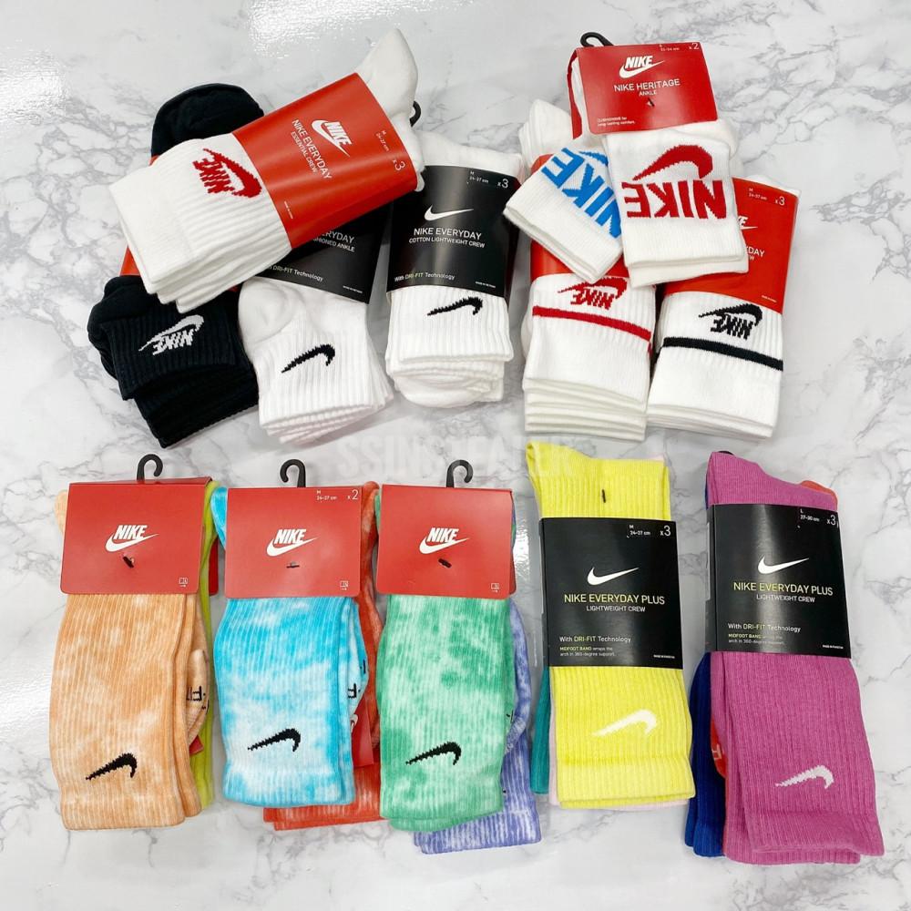 나이키 스우시 로고 양말 에센셜 에브리데이 크루 삭스