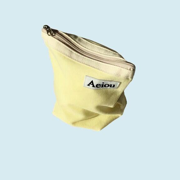 Aeiou Basic Pouch (M size) Lemon juice