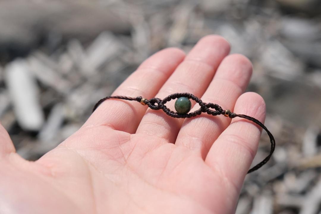 마크라메조안나의 3가지 매듭법으로 만드는 원석 매듭팔찌